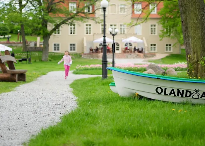 منتجع Olandia 4*